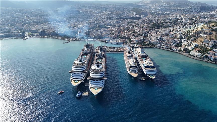 İstanbul’da kruvaziyer limanlarında 410 binden fazla yolcu ağırlandı