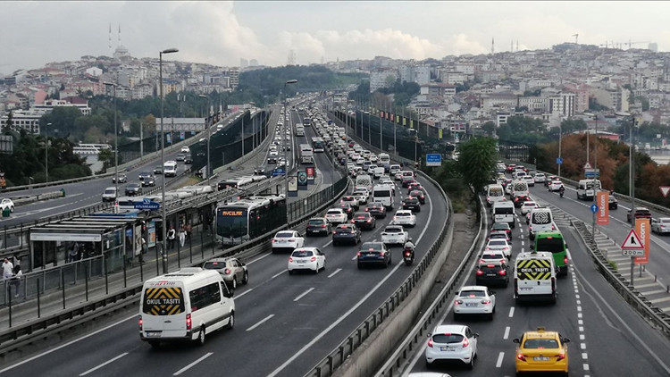 İstanbul’da trafiğe kapalı yollar 12 Ekim 2025 || Pazar günü İstanbul’da hangi yollar kapalı, alternatif güzergahlar nereler?