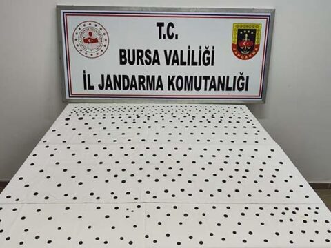 Jandarmadan nefes kesen ‘Anadolu Mirası’ operasyonu: 437 tarihi sikke ele geçirildi jandarmadan nefes kesen anadolu mirasi operasyonu 437 tarihi sikke ele gecirildi KwxXTHIp.jpg