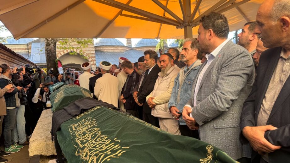 Kocaeli’de çöken binada hayatını kaybeden Bilir ailesine veda kocaelide coken binada hayatini kaybeden bilir ailesine veda QYHdIa5a.jpg