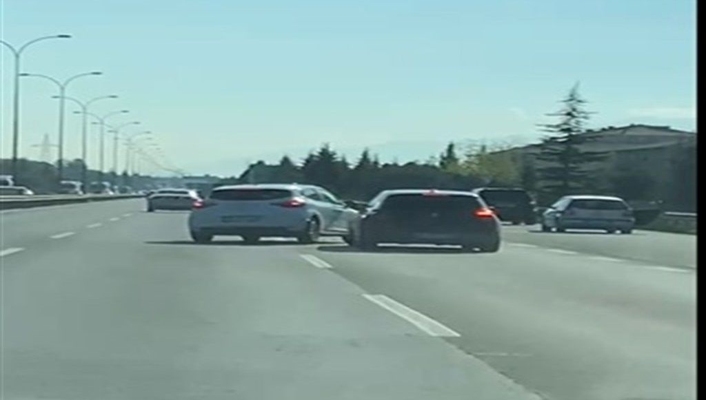 Trafikte sıkıştırmaya tutuklama trafikte sikistirmaya tutuklama Ha6ArGAi.jpg