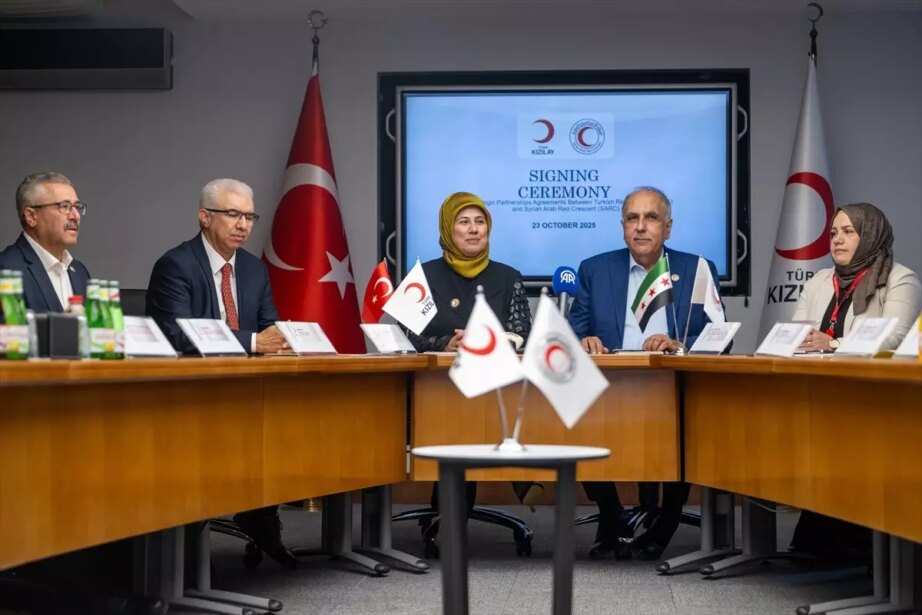 turk kizilay ile suriye arap kizilayi arasinda 3 ayri alanda protokol imzalandi J2ZQnl2A.jpg